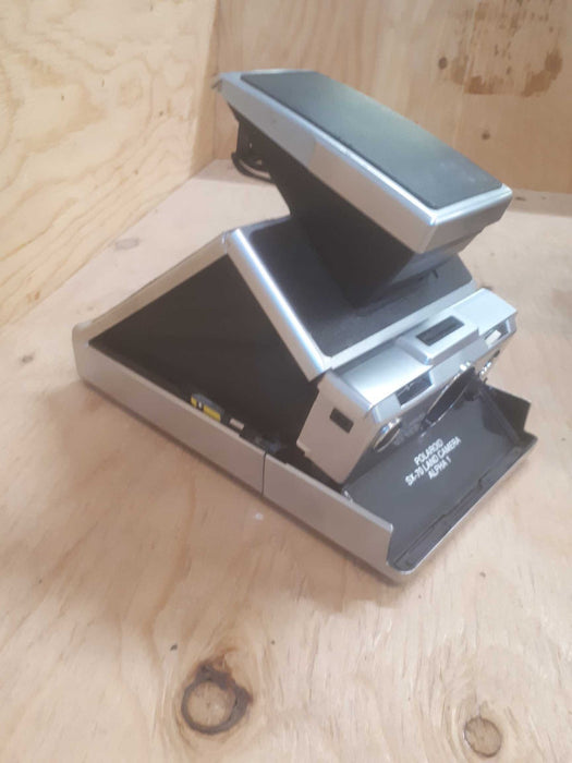 MiNT slr-670-s polaroid camera black