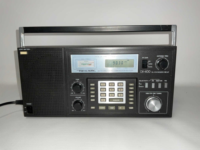 Radio Shack Voice of the World Realistic 20-207 RADIO  -