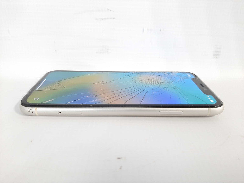 Apple iPhone 11 128GB - White READ $