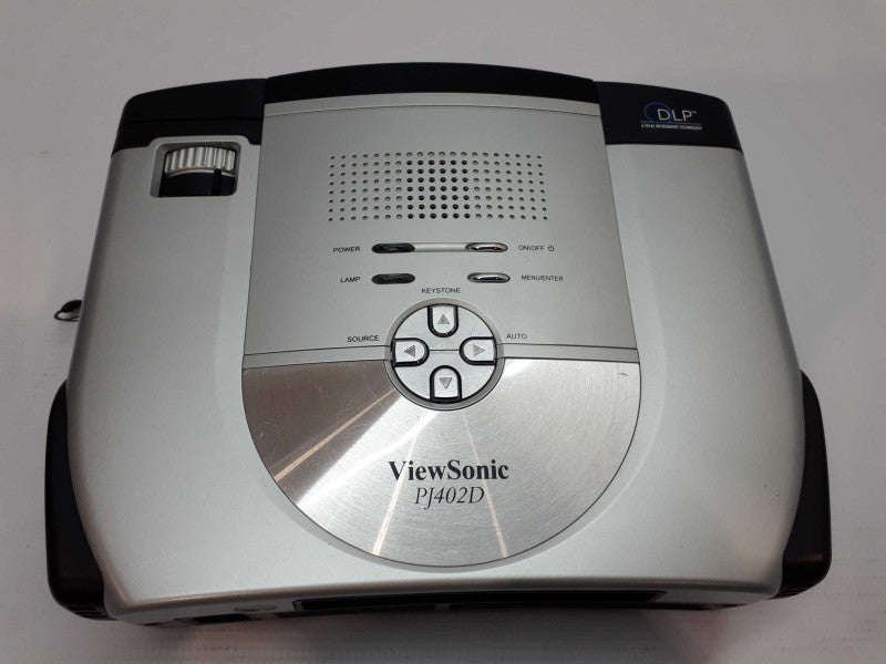 ViewSonic PJ402D DLP Portable Projector with carry case !