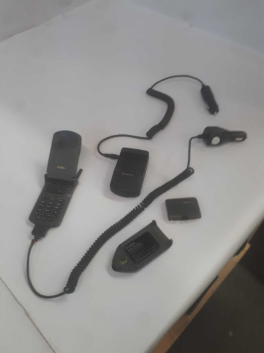 motorola star tac 6000e model 80094cnbla w chargers, batteries