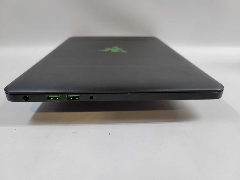 Razer Blade RZ09-01953 14\\" 16GB DDR4, 2GB GeForce GTX 1060, 1TB SSD