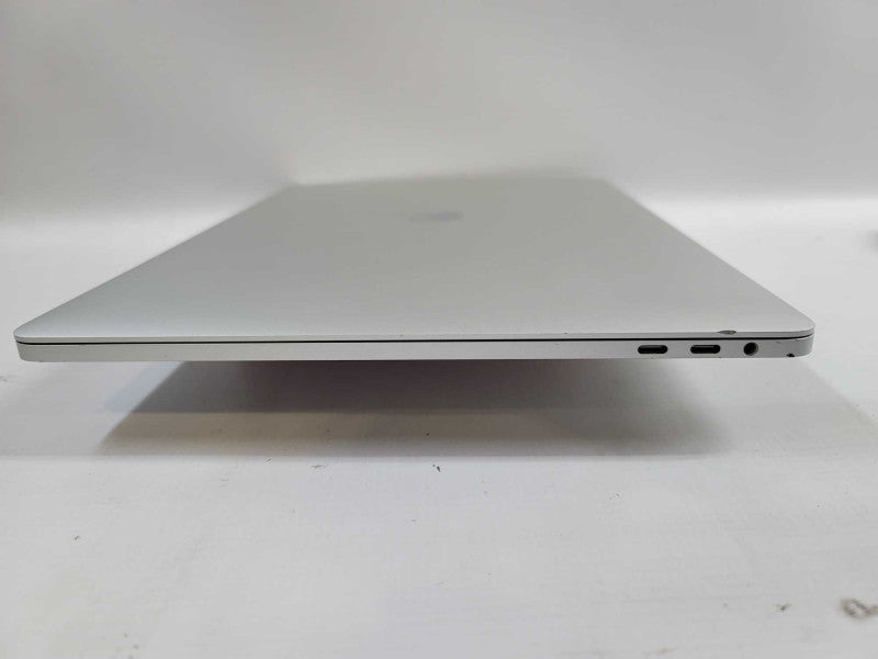 Macbook Pro 2018 15\\" i7-8750H, 16GB DDR4, 250GB SSD **READ**