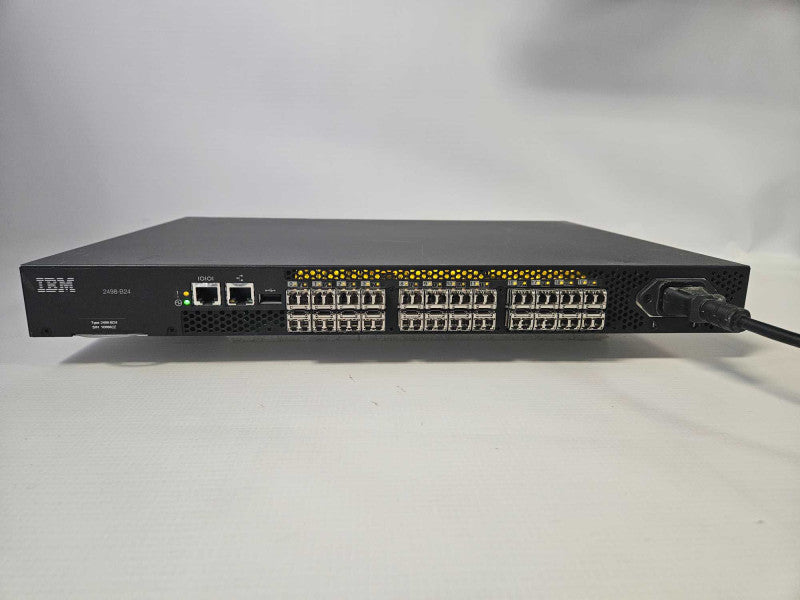 IBM 2498-B24 24-Port Fibre Channel Switch, 2498-B24 )