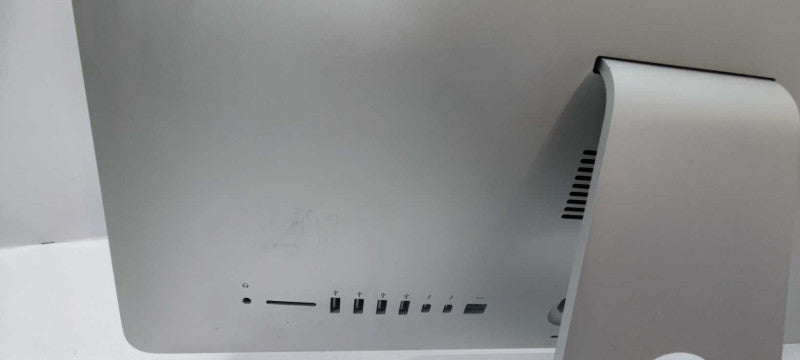 Apple iMac 21.5-Inch Late 2013, 2.7GHz Intel Core i5, 1TB HD, & 8GB RAM