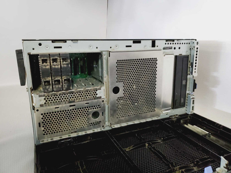 SystemX 3500 M5 Xeon E5-2609(v3) @ 1.9GHz 16GB DDR4 8x2.5\\" No HDD M5210 Raid (