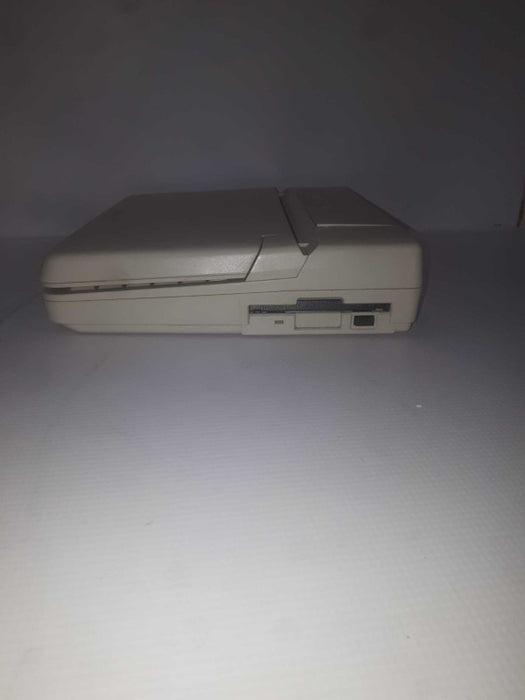 Vintage Tandy 1100FD Desk Mate 25-3530 9\\" Laptop AS-IS