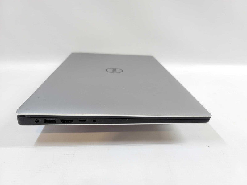 Dell XPS 9560 15\\" i5-7300HQ, 4GB GeForce GTX 1050, 8GB DDR4