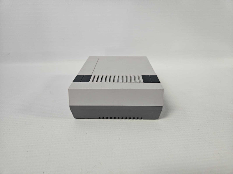 Nintendo NES Classic Edition Mini Console Authentic CLV-001 Tested )