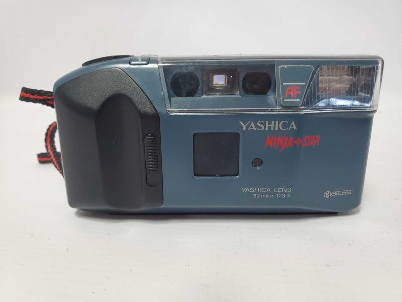 YASHICA AF NINJA STAR 32 mm Vintage Camera |