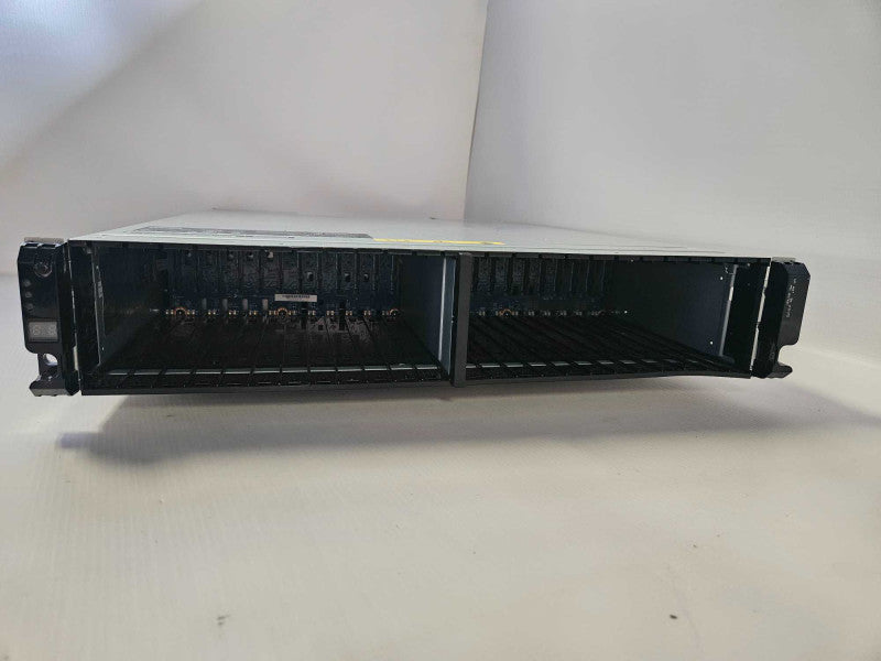 ThinkSystem DS4200 Type 4617 With 2x Ga3 Modules )