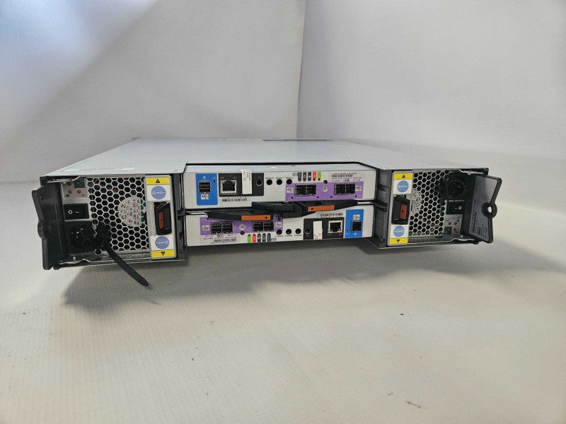 ThinkSystem DS4200 Type 4617 With 2x Ga3 Modules )
