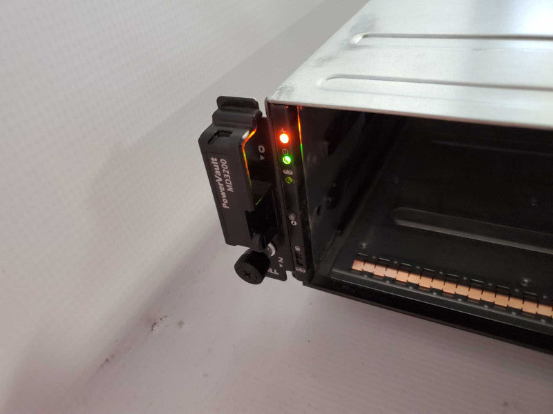 Dell PowerVault MD3200i, 2x MD32 Controllers 2x 600W 12x 3.5\\" No HDD (