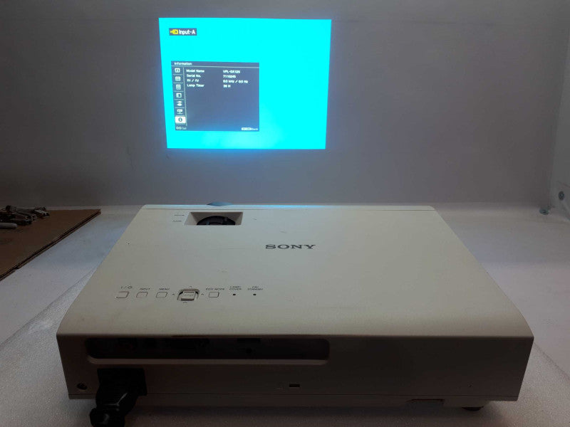 Sony Projector VPL-DX120 &