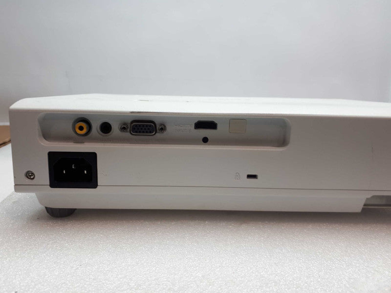 Sony Projector VPL-DX120 &