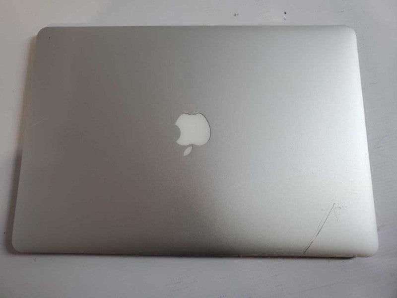 MacBook Pro 2015 15\\" Core i7-4870HQ @ 2.2GHz 16GB DDR3 250GB SSD M370x 2GB [Read] (