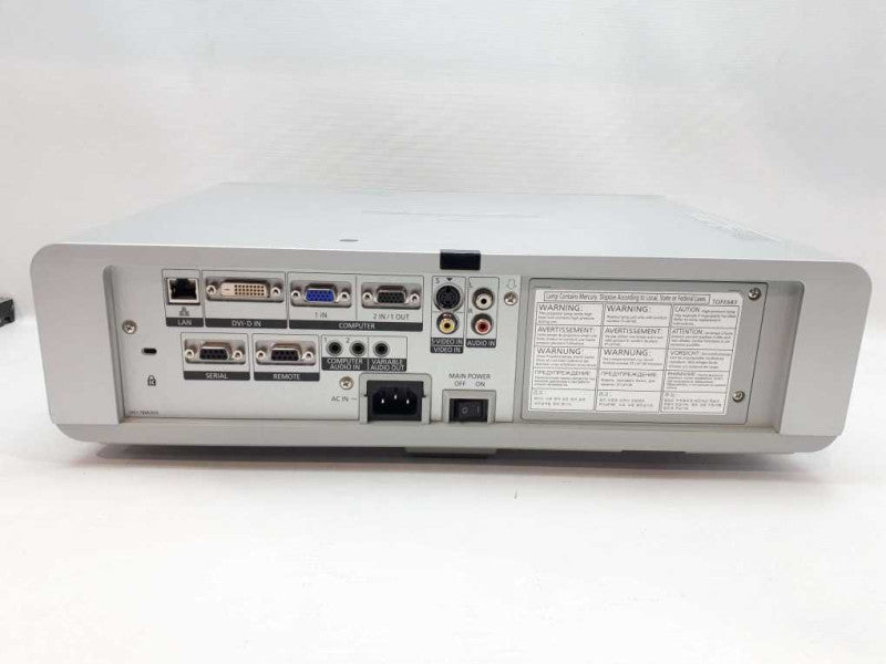 Panasonic PT-FW300NTU 3LCD Projector Multimedia 3500 !