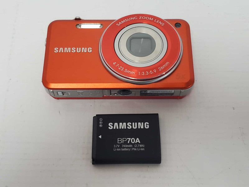 Samsung ST95 16.0MP Digital Camera |