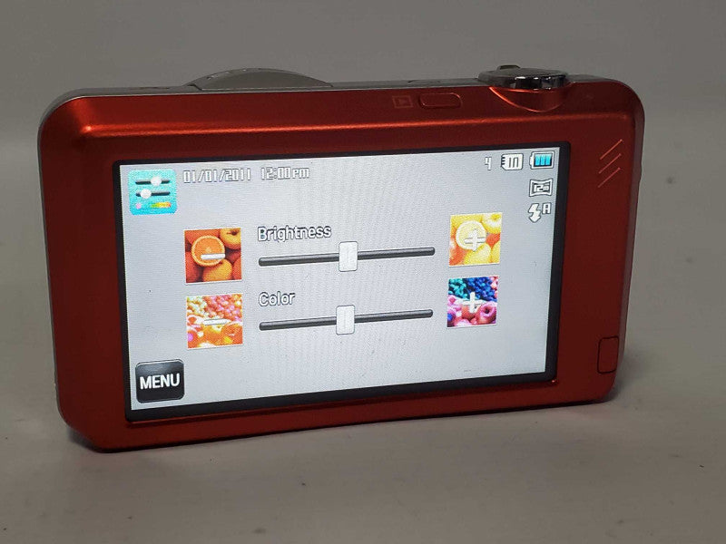 Samsung ST95 16.0MP Digital Camera |
