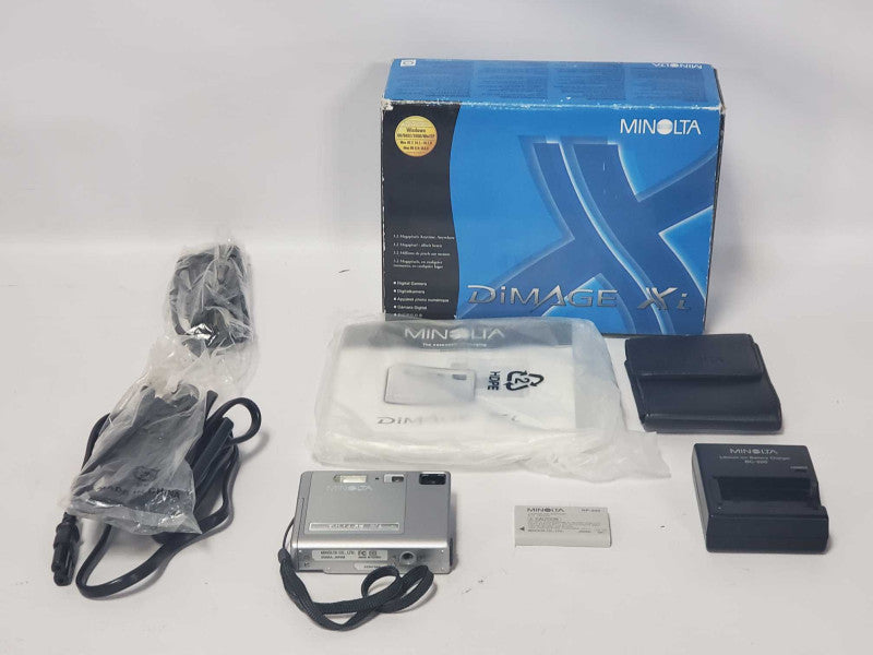 Minolta Dimage Xi 4.0MP Digital Camera (AS-IS) |