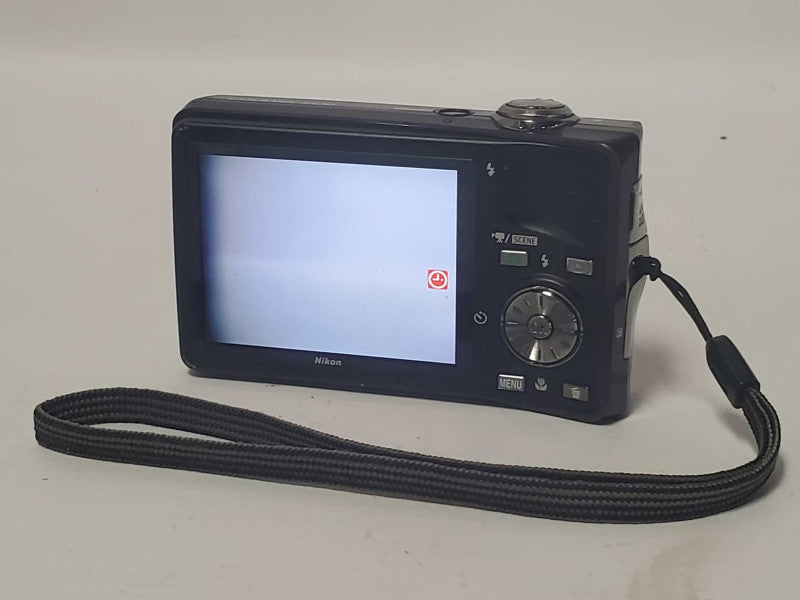 Nikon Coolpix S630 |