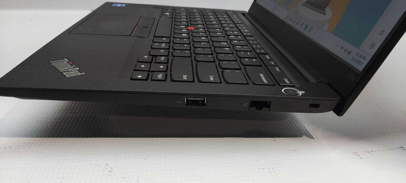Lenovo ThinkPad E14 Gen 2 Core i5-1135G7 2.40GHZ 8GB RAM 256GB SSD Q