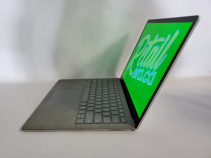 Microsoft Windows Surface 1769 i7-7660U @ 2.50ghz 8GB DDR3 256GB SSD (