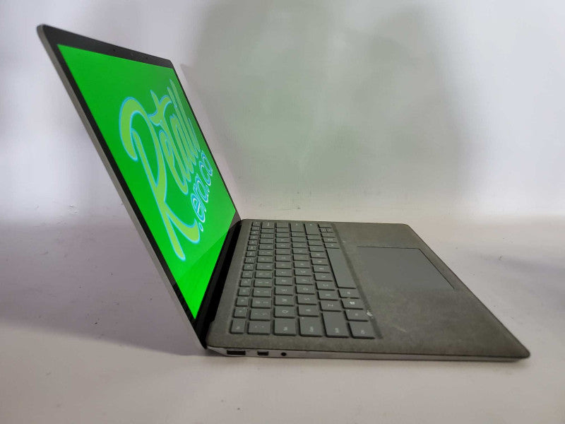 Microsoft Windows Surface 1769 i7-7660U @ 2.50ghz 8GB DDR3 256GB SSD (