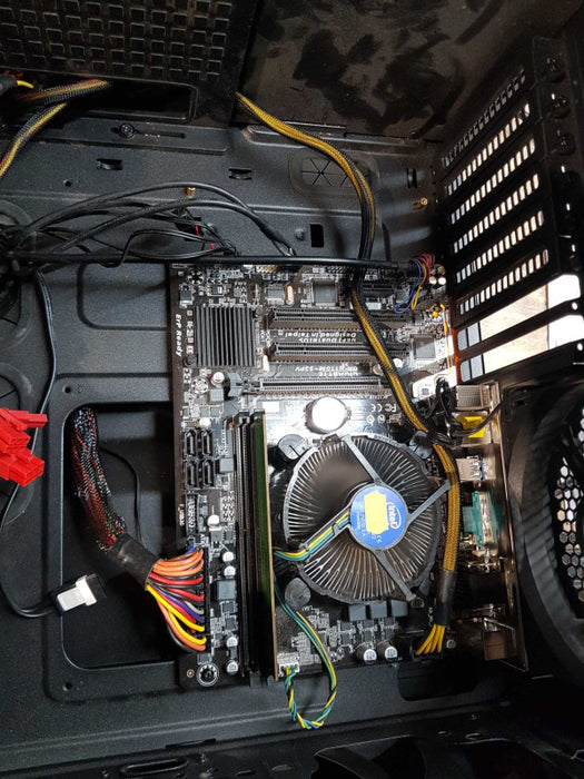 Custom PC - Intel i7-6700 @ 3.40 GHZ 8GB DDR4