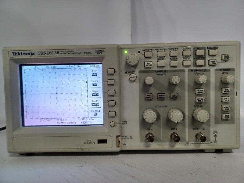 Tektronix TDS 1012B two channel digital storage osciloscope 100MHz 1GS/s, SEE _