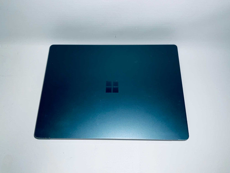 Surface 1769 Laptop i7-7660U @2.5GHz 8GB RAM 256GB Storage* READ  -