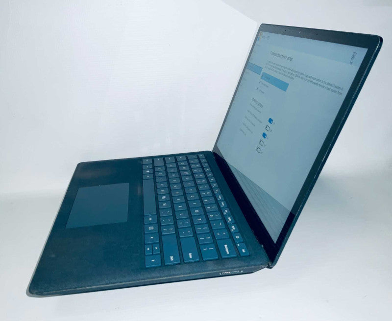 Surface 1769 Laptop i7-7660U @2.5GHz 8GB RAM 256GB Storage* READ  -