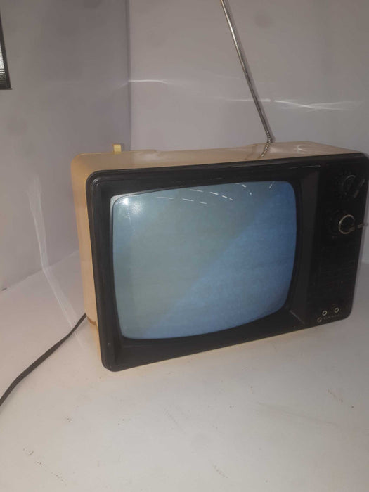 Candle 12\\" CRT TV VINTAGE 1982 JBTV1273