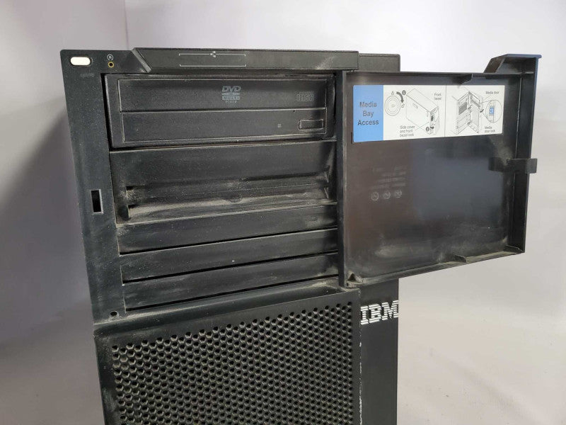 Lenovo x3500 M4 Xeon E5-2609 @ 2.4GHz 8GB DDR3 8x 2.5\\" No HDD Q(