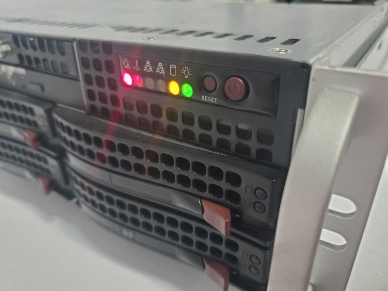 Supermicro X7DBE Server (AS-IS) |