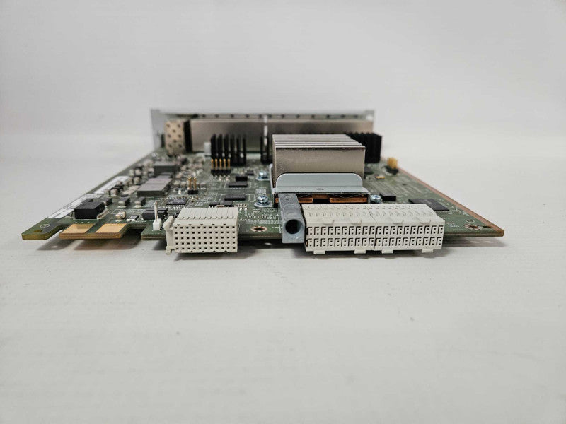 HP J9536A 20-Port GIG-T PoE+ 2-Port SFP+ V2 ZL Expansion Module Q)