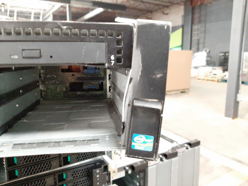 Dell PE R720 2x Xeon E5-2609 2.4GHz 48GB ECC DDR3 3.5\\" No HDDs READ $