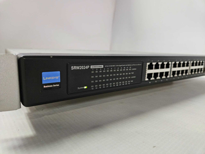 Linksys SRW 2024P 24-Port 10/100/1000 + 2-Port Gigabit Switch Q)