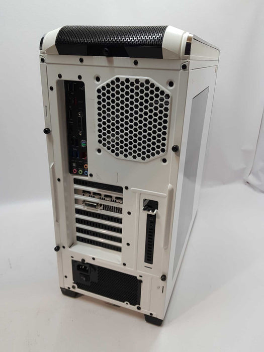 Custom PC - Intel i7-7700k @ 4.20 GHZ 32GB DDR4, GTX 1070 8GB