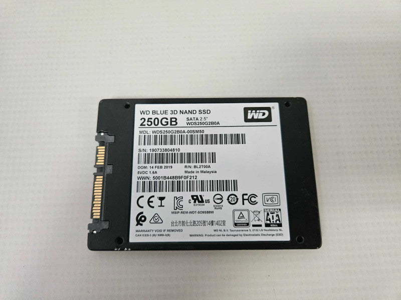 Western Digital WD Blue 3D NAND 250GB SSD SATA III 6Gb/s 2.5â SSD Q)