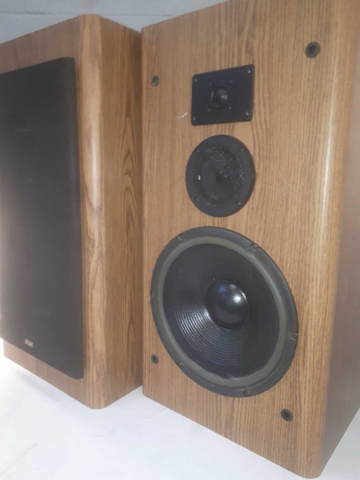 KLH Model AV4001- QTY 2 Speakers