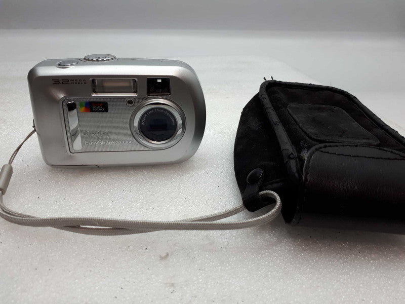 Kodak Digital camera GX7300 with carrying pouch &