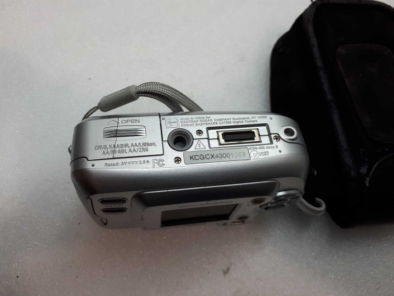 Kodak Digital camera GX7300 with carrying pouch &