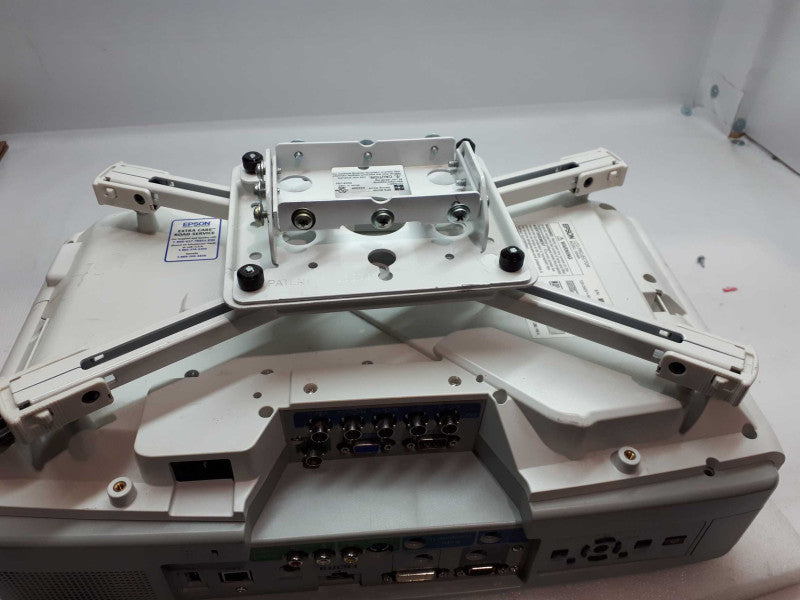 Epson Projector g5450wu with roof mounting hardware- Need lamp &