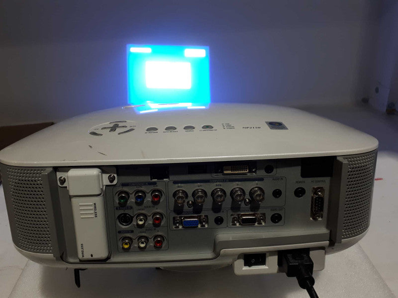 NP2150 LCD Projector XGA with mounting hardware &
