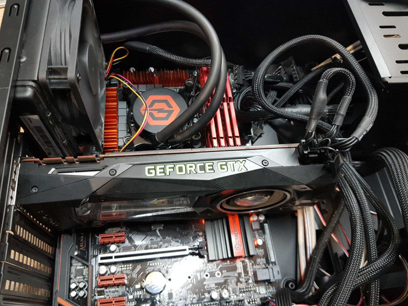 Custom PC - Intel i7-7700k @ 4.20 GHZ 32GB DDR4, GTX TITAN X