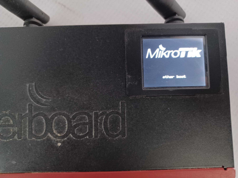 MIKROTIK RB2011UiAS-2HnD-IN Router 10xLAN 1xSFP with WiFi, Read _