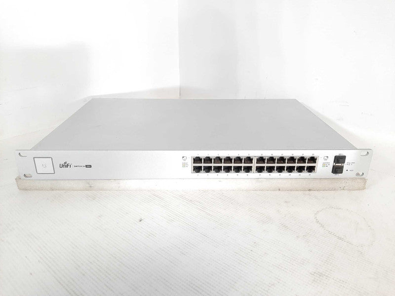 Ubiquiti Unifi 24-Port Gigabit Switch (US-24-250W) Managed SFP PoE+ READ $