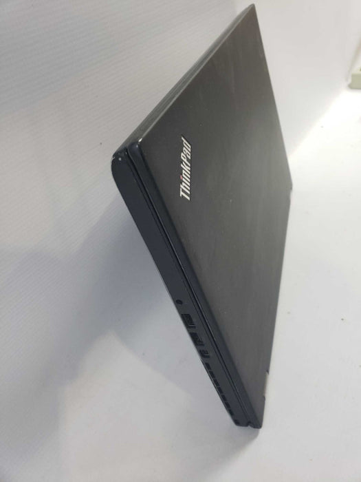 Lenovo ThinkPad P50 Quadro M1000M intel i7-6700HQ@ 2.60GHz /8GB Ram/256GB M.2