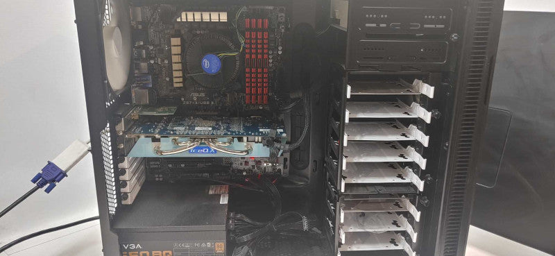 Custom PC i7-4790K 32GB DDR3 Radeon HD 6950 NO HDD @